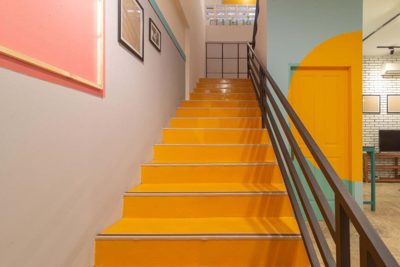 ג'קרטה Wonderloft Hostel Kota Tua מראה חיצוני תמונה