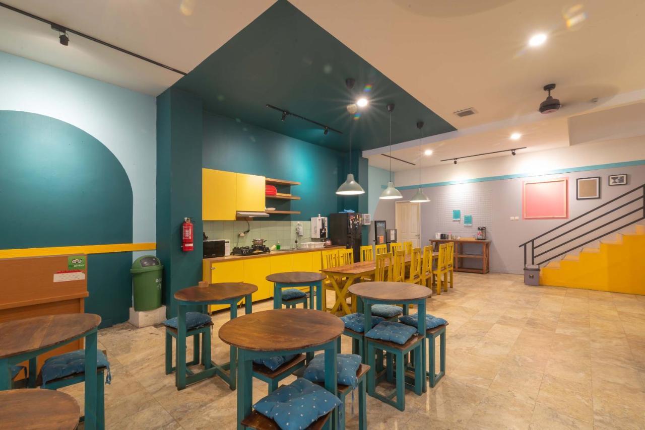 ג'קרטה Wonderloft Hostel Kota Tua מראה חיצוני תמונה