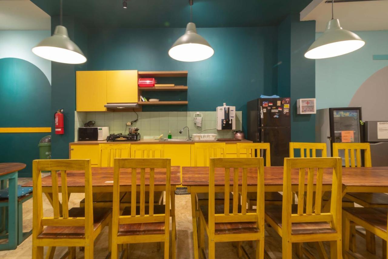 ג'קרטה Wonderloft Hostel Kota Tua מראה חיצוני תמונה