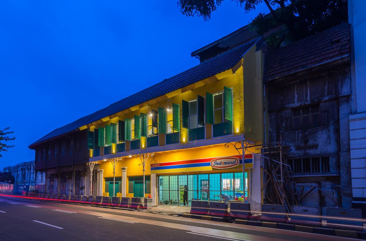 ג'קרטה Wonderloft Hostel Kota Tua מראה חיצוני תמונה