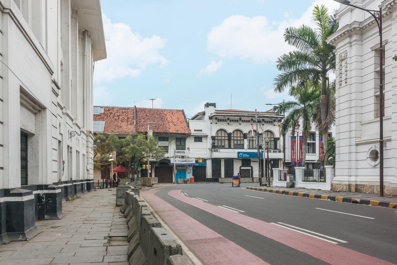 ג'קרטה Wonderloft Hostel Kota Tua מראה חיצוני תמונה