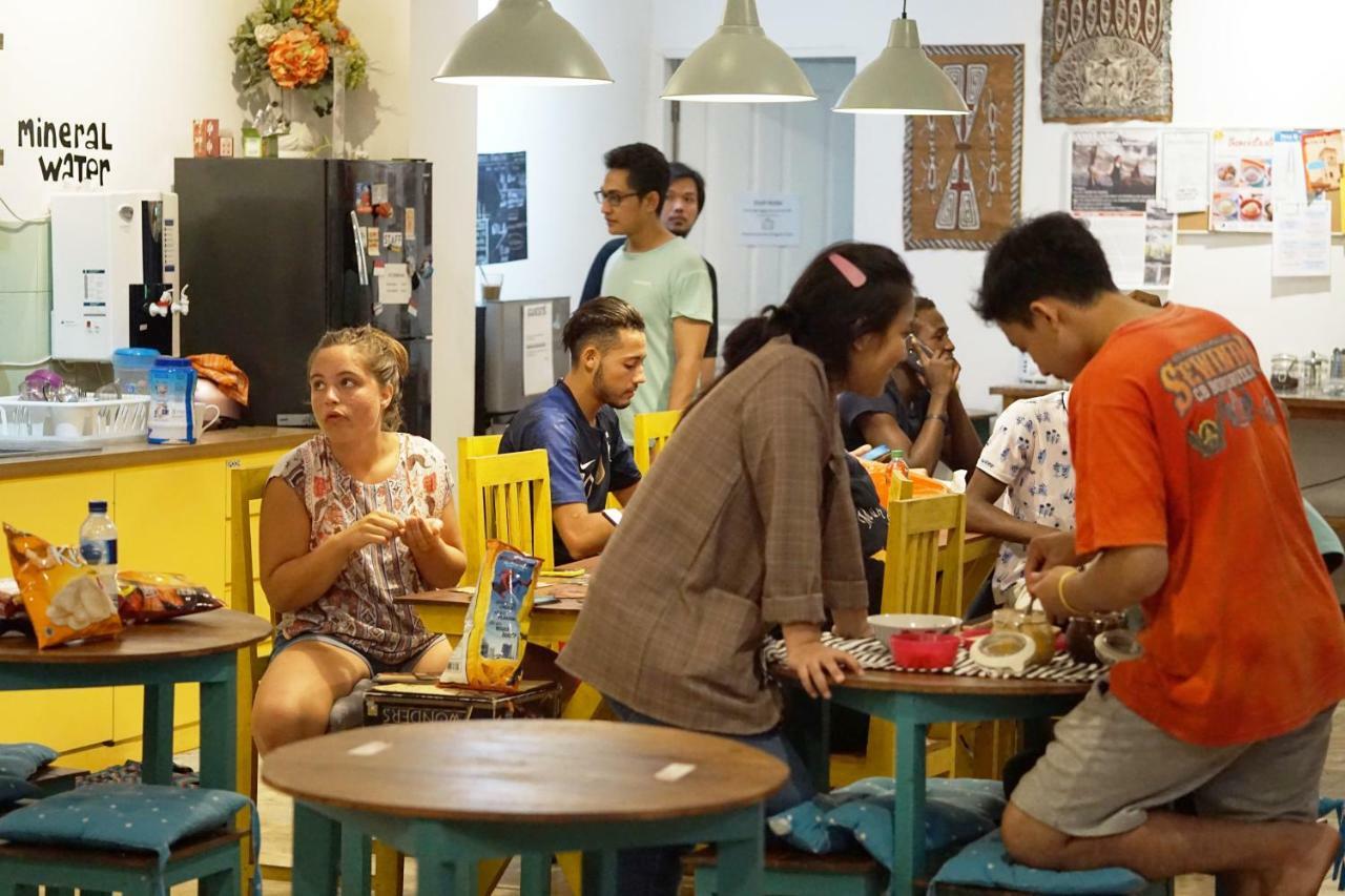 ג'קרטה Wonderloft Hostel Kota Tua מראה חיצוני תמונה