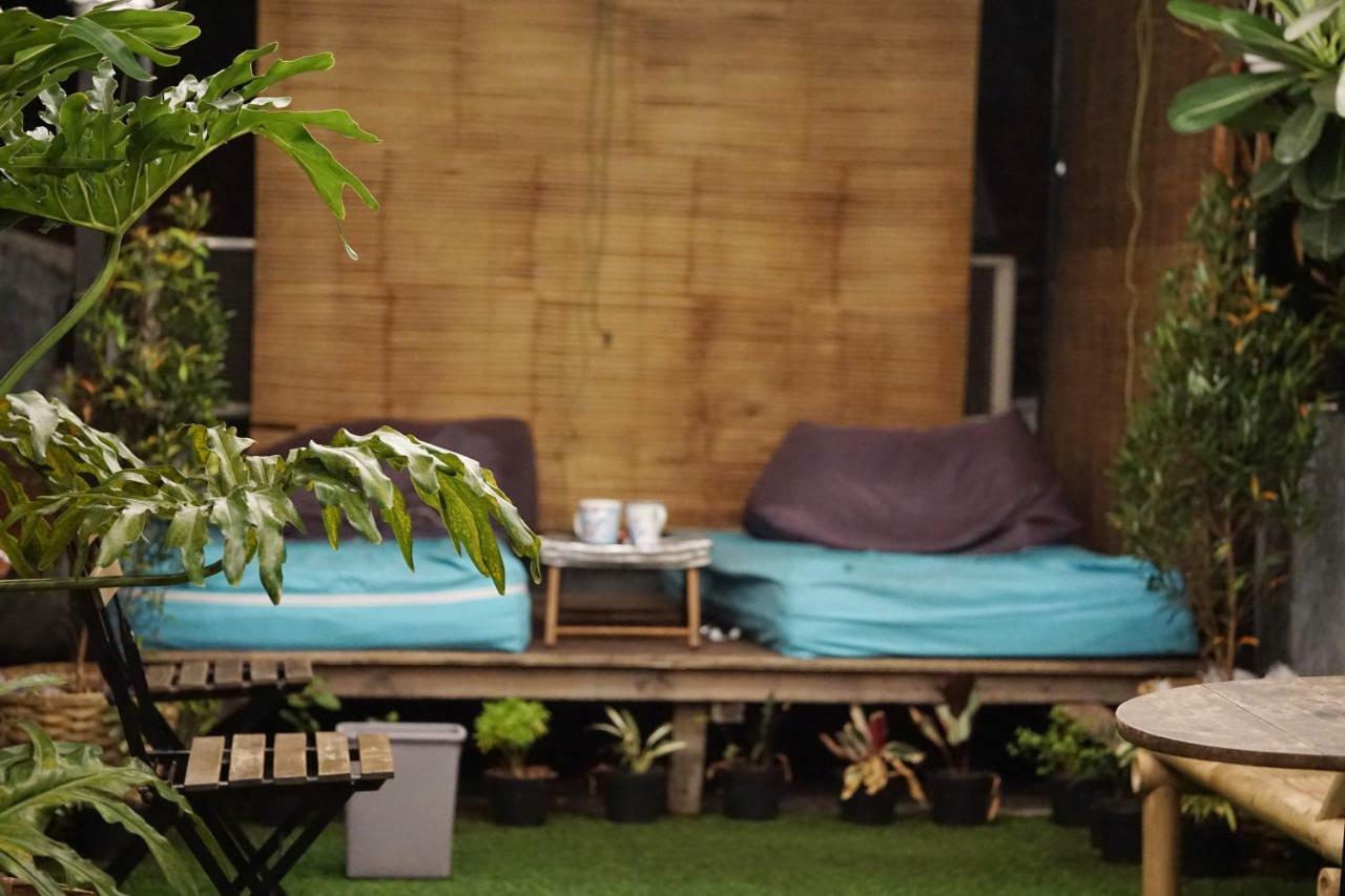 ג'קרטה Wonderloft Hostel Kota Tua מראה חיצוני תמונה